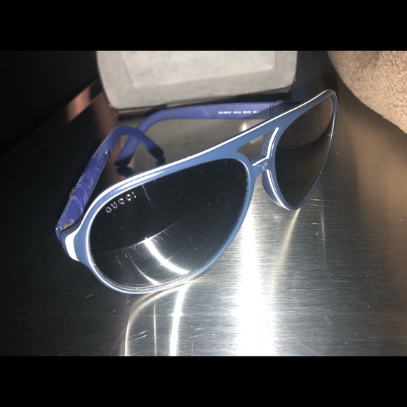 GUCCI men’s blue aviator sunglasses - Picture 4 of 6